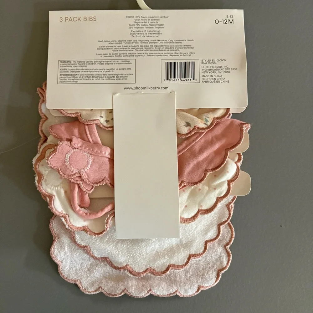 Milkberry bamboo bibs new
